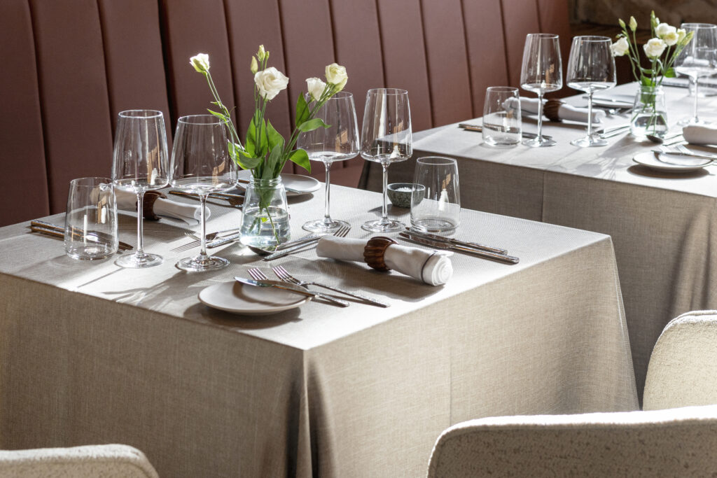 Екстериор в Flora Boutique Hotel – зимен изглед · планинска атмосфера