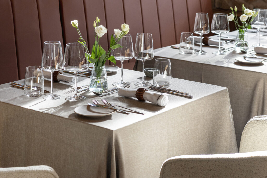 Екстериор в Flora Boutique Hotel – зимен изглед · планинска атмосфера