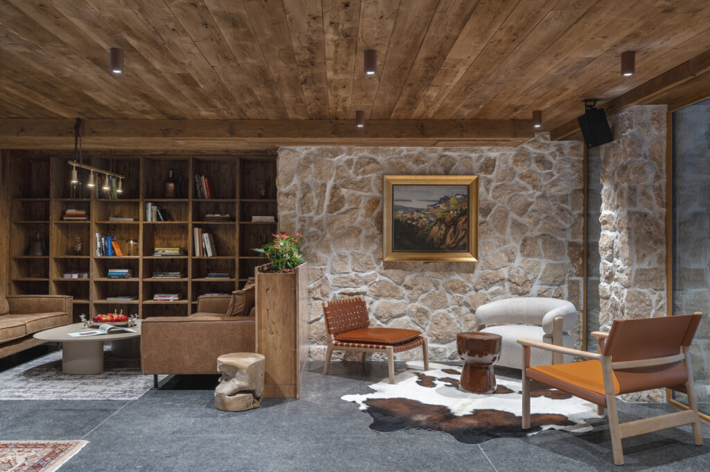 Екстериор в Flora Boutique Hotel – зимен изглед · планинска атмосфера