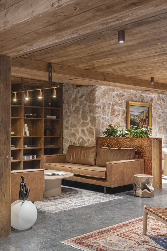 Екстериор в Flora Boutique Hotel – зимен изглед · планинска атмосфера