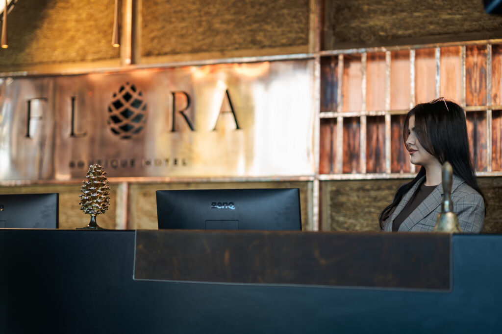 Екстериор в Flora Boutique Hotel – зимен изглед · планинска атмосфера