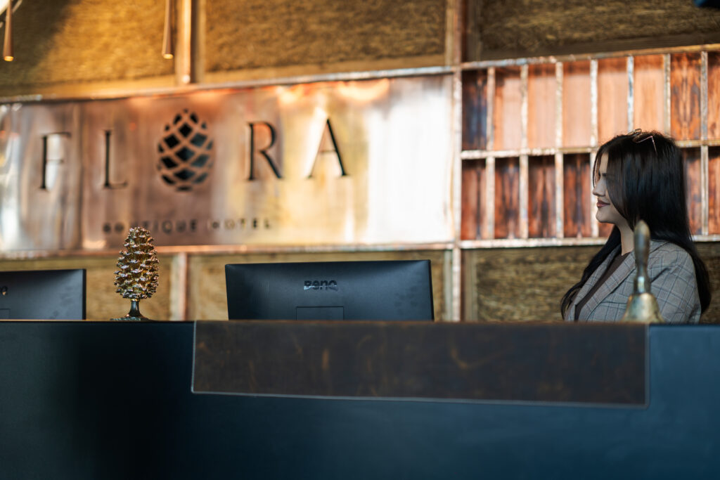 Екстериор в Flora Boutique Hotel – зимен изглед · планинска атмосфера