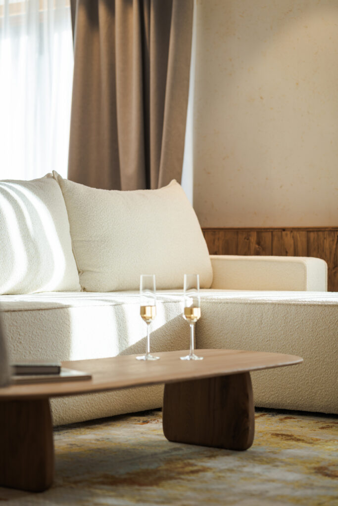 Екстериор в Flora Boutique Hotel – зимен изглед · планинска атмосфера