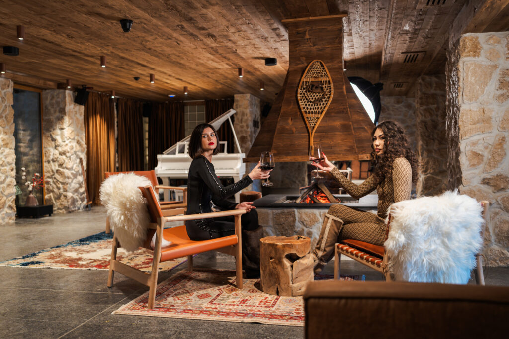 Екстериор в Flora Boutique Hotel – зимен изглед · планинска атмосфера