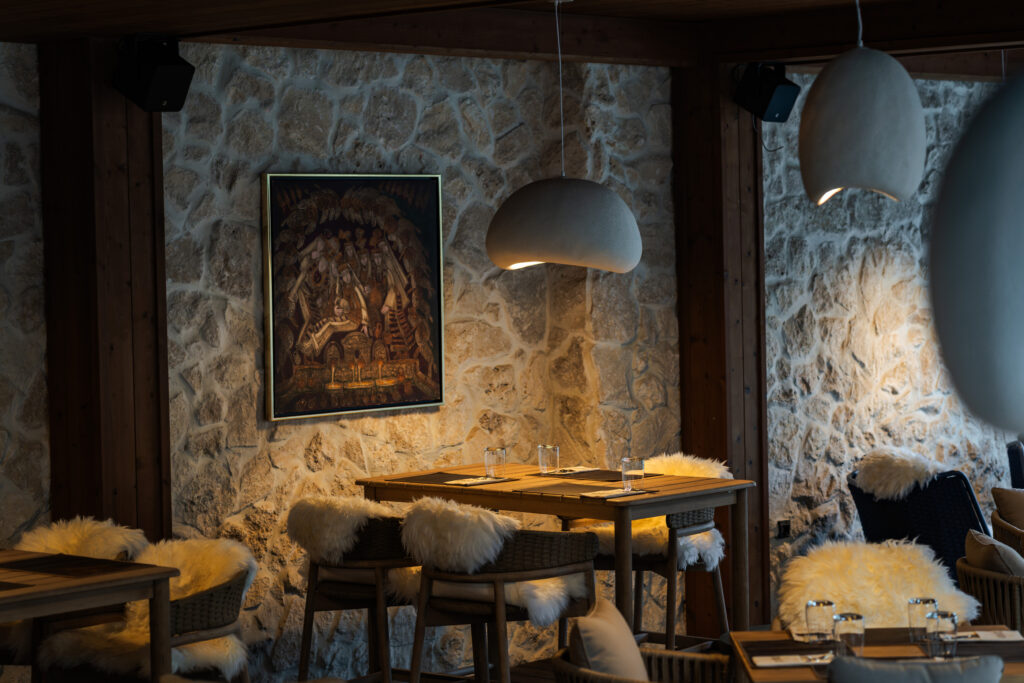 Екстериор в Flora Boutique Hotel – зимен изглед · планинска атмосфера
