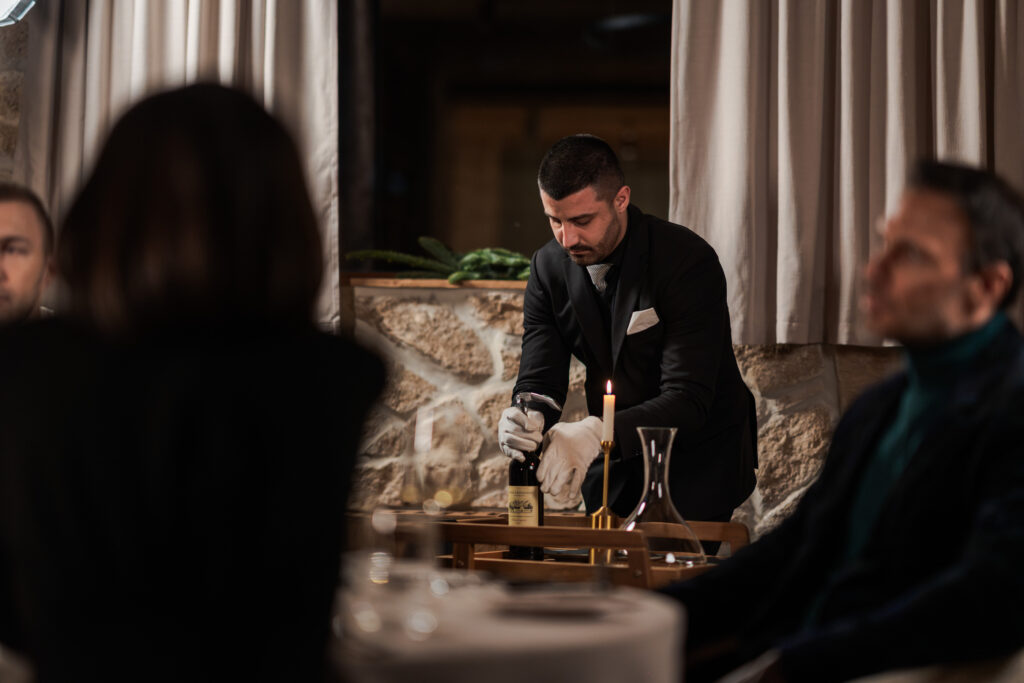Екстериор в Flora Boutique Hotel – зимен изглед · планинска атмосфера