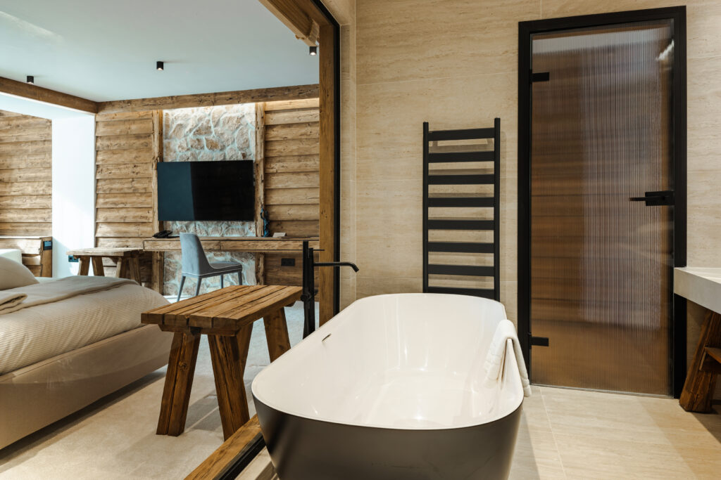 Екстериор в Flora Boutique Hotel – зимен изглед · планинска атмосфера