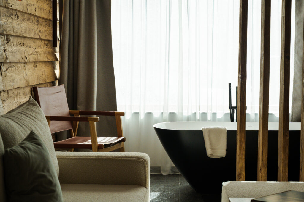 Екстериор в Flora Boutique Hotel – зимен изглед · планинска атмосфера