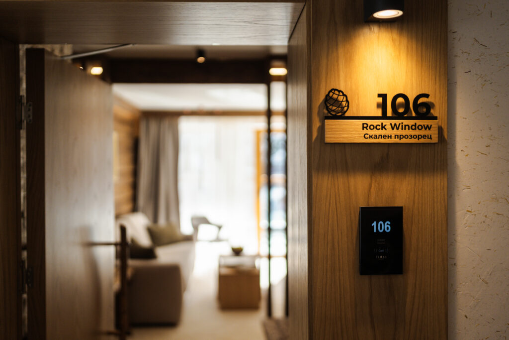 Екстериор в Flora Boutique Hotel – зимен изглед · планинска атмосфера