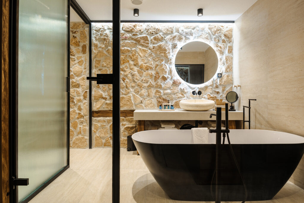Екстериор в Flora Boutique Hotel – зимен изглед · планинска атмосфера