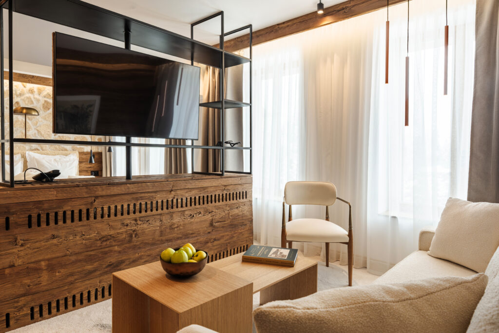 Екстериор в Flora Boutique Hotel – зимен изглед · планинска атмосфера