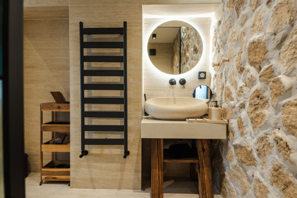 Екстериор в Flora Boutique Hotel – зимен изглед · планинска атмосфера