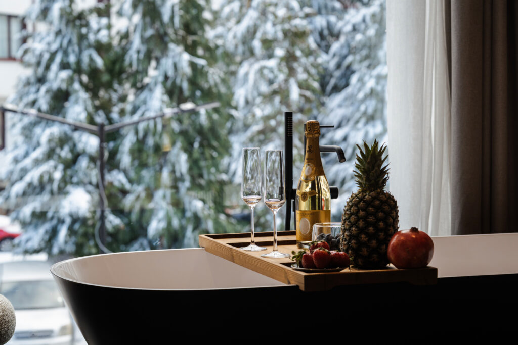 Екстериор в Flora Boutique Hotel – зимен изглед · планинска атмосфера