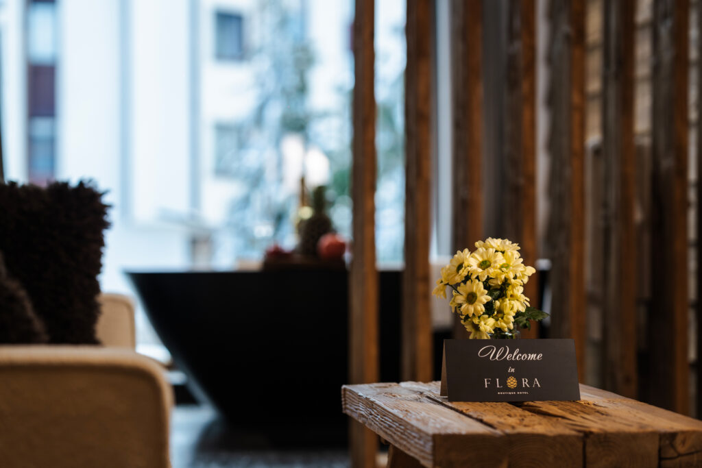 Екстериор в Flora Boutique Hotel – зимен изглед · планинска атмосфера