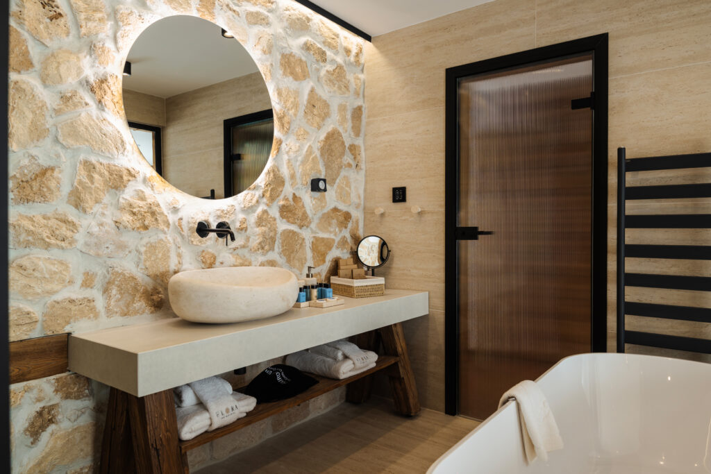 Екстериор в Flora Boutique Hotel – зимен изглед · планинска атмосфера