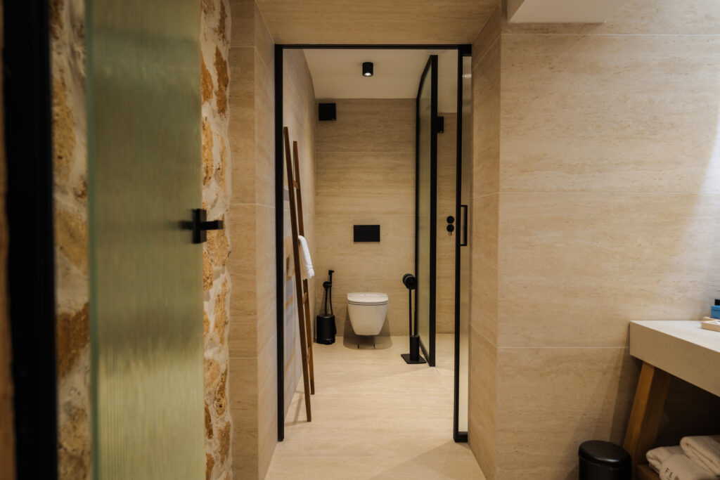 Екстериор в Flora Boutique Hotel – зимен изглед · планинска атмосфера