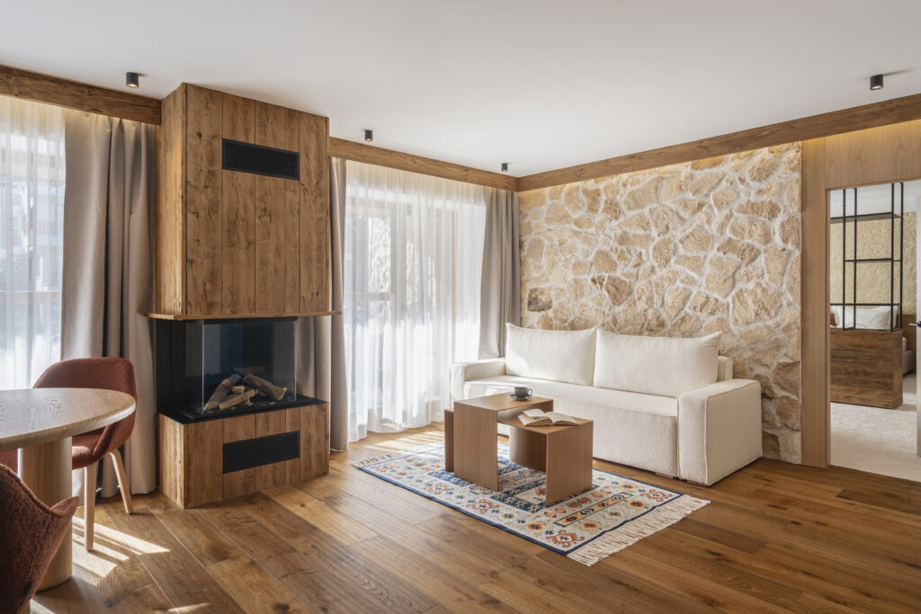 Екстериор в Flora Boutique Hotel – зимен изглед · планинска атмосфера