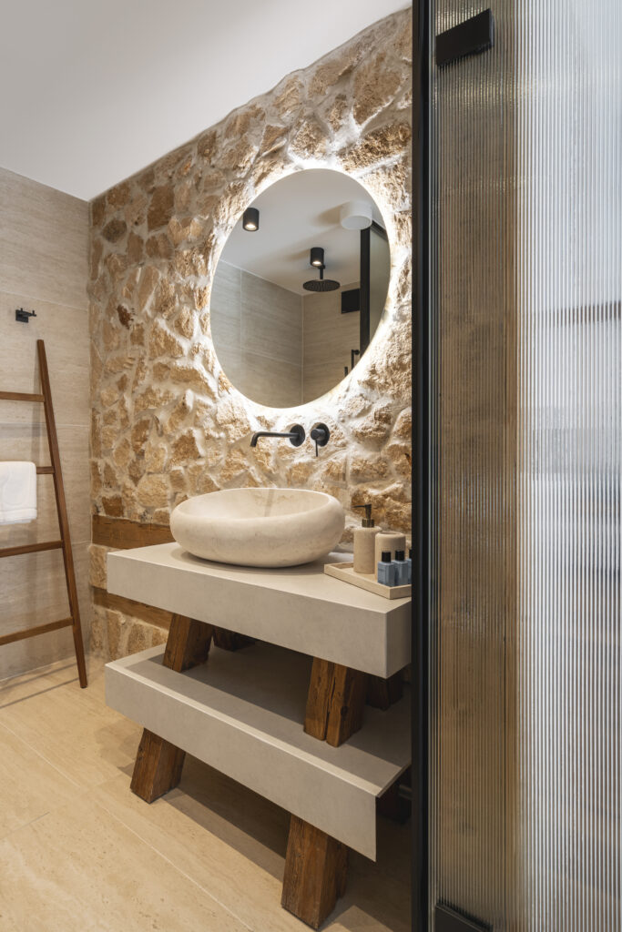 Екстериор в Flora Boutique Hotel – зимен изглед · планинска атмосфера