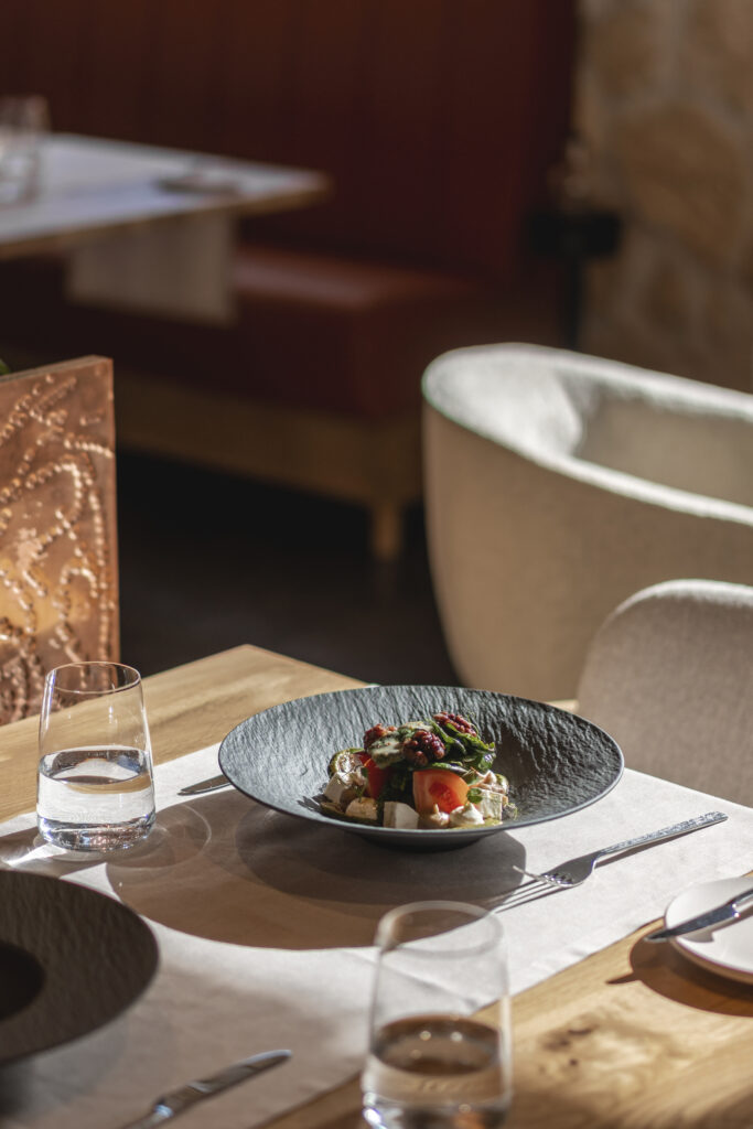 Екстериор в Flora Boutique Hotel – зимен изглед · планинска атмосфера