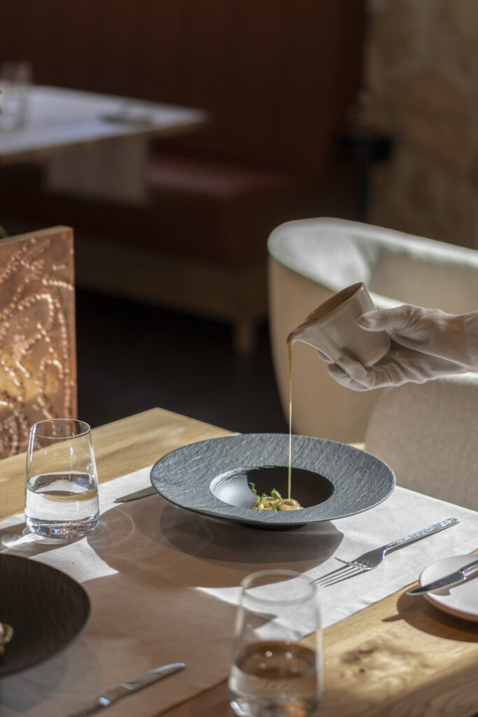Екстериор в Flora Boutique Hotel – зимен изглед · планинска атмосфера