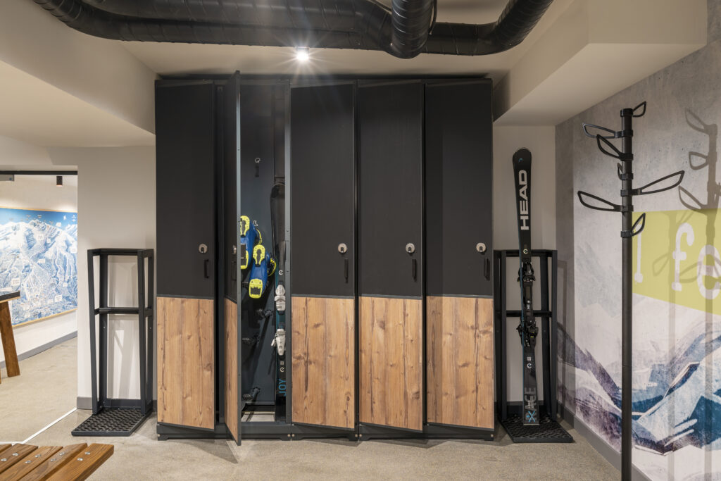 Екстериор в Flora Boutique Hotel – зимен изглед · планинска атмосфера