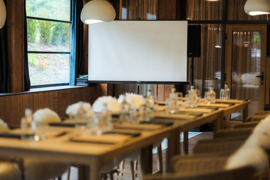 Екстериор в Flora Boutique Hotel – зимен изглед · планинска атмосфера